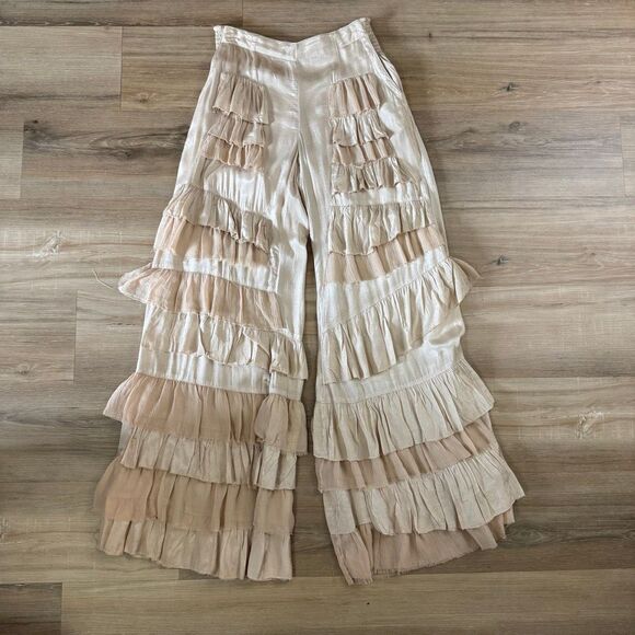 Free People Rock & Frill Mid Rise Tiered Wide Leg Tan Ruffled Pants Sz XS Comfy